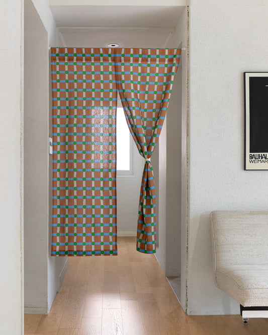 ドットチェック ハローカーテン - レンガの上にグリーン