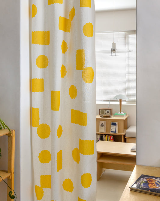 コーンドアカーテン