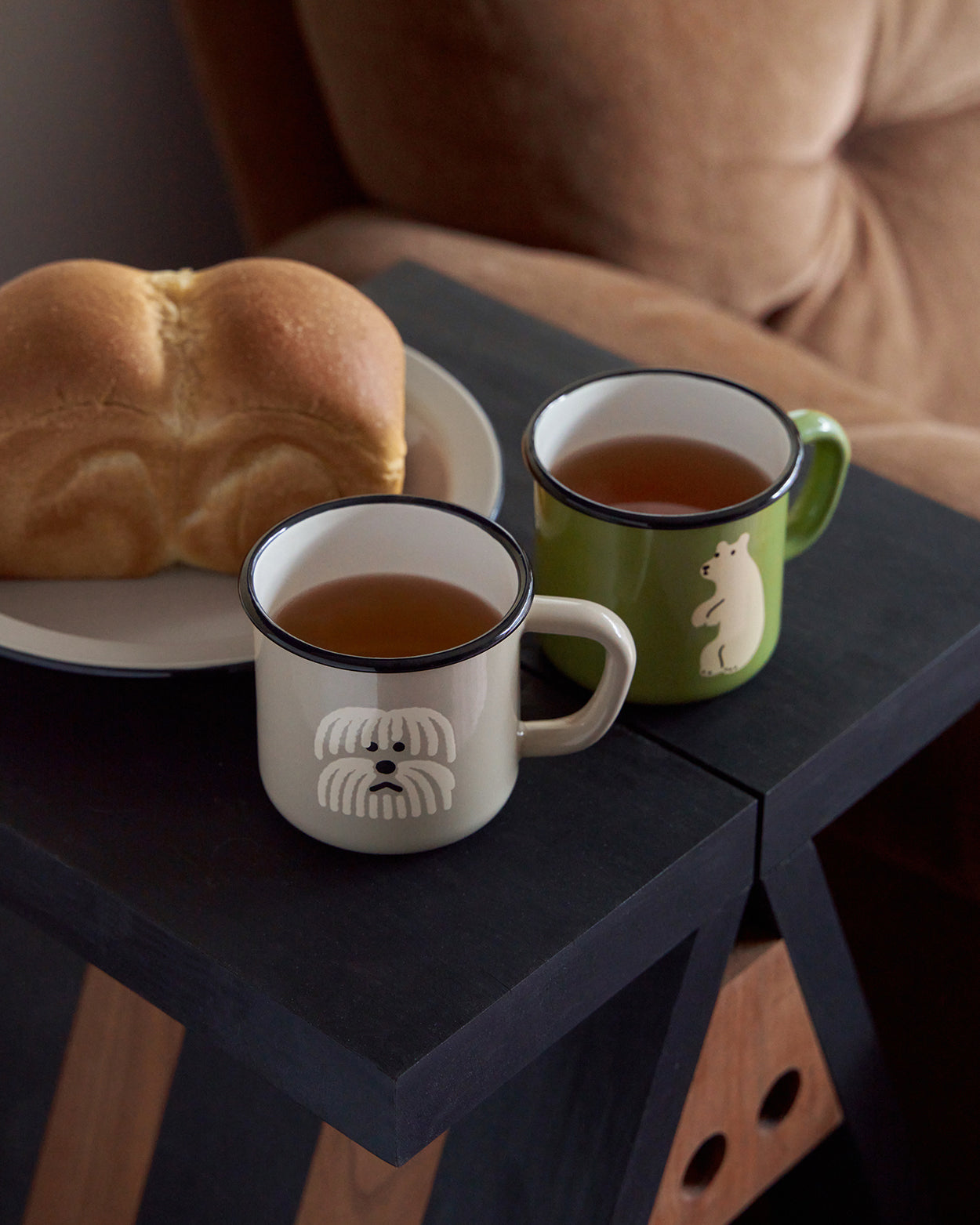ふわふわ犬 ウォームグレー エナメルマグカップ