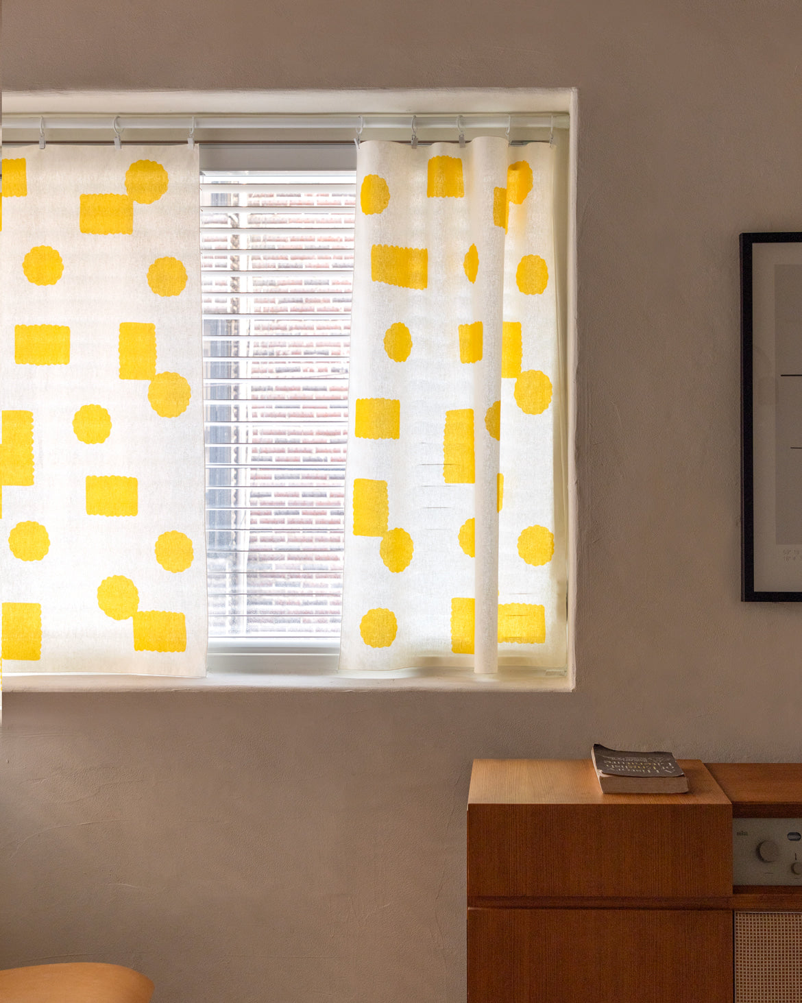 コーンウィンドウカーテン