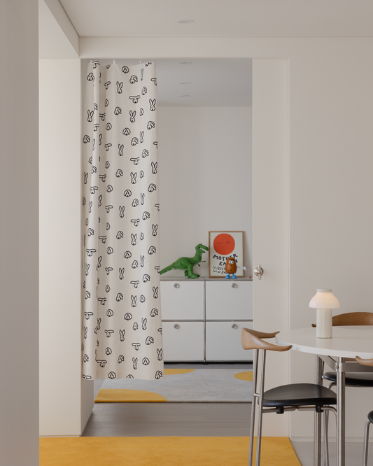 バニーバニードアカーテン