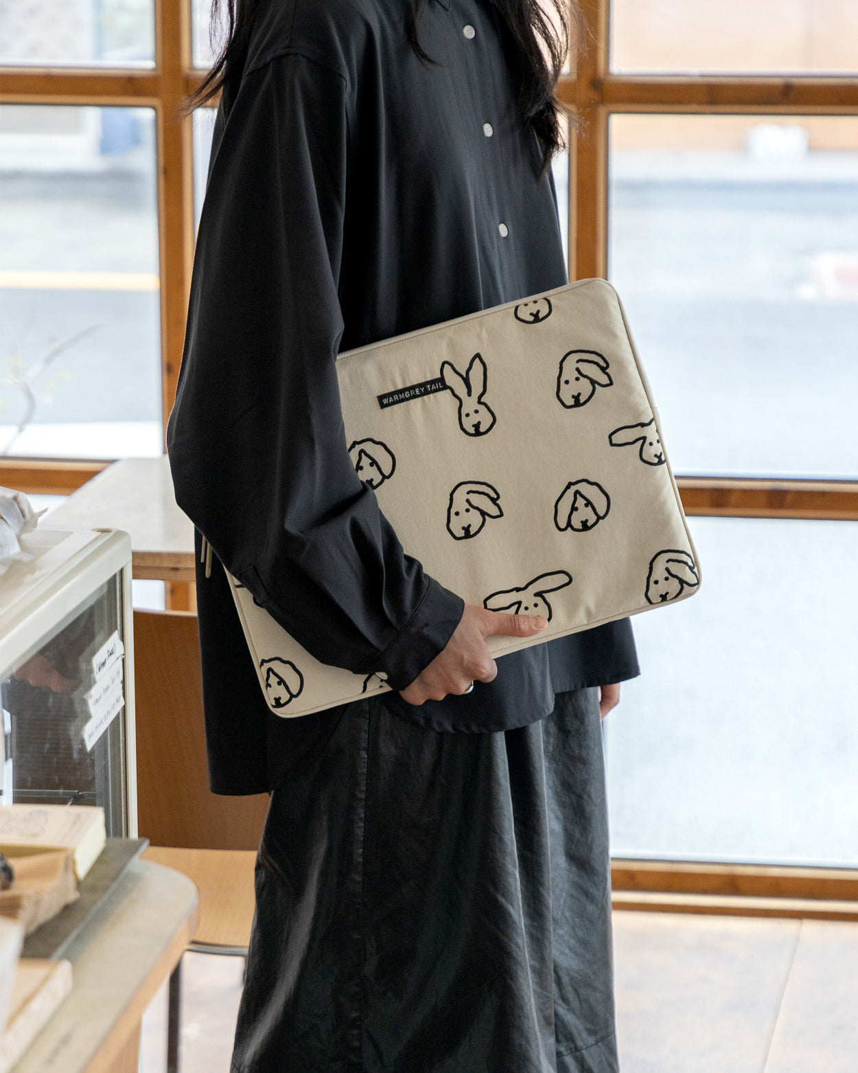 ノートパソコン/タブレット用ナイロンポーチ - バニーバニークリーム