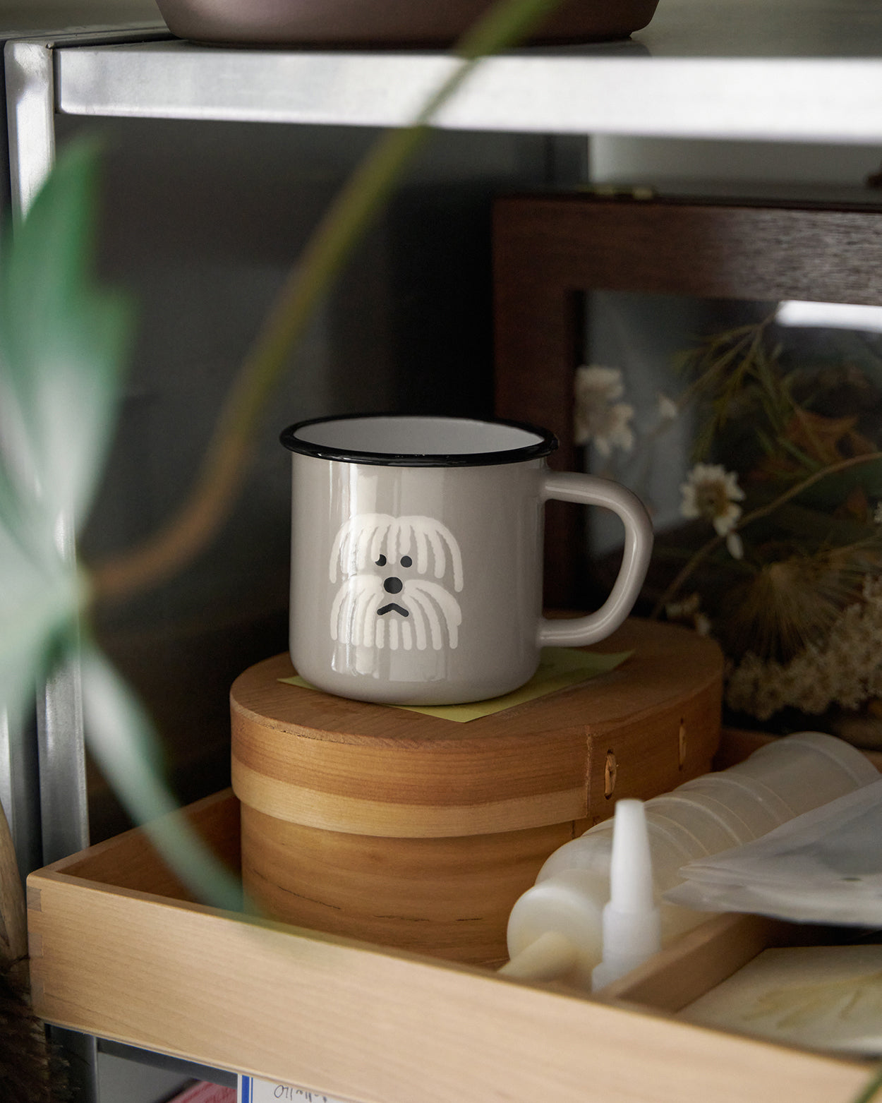 ふわふわ犬 ウォームグレー エナメルマグカップ