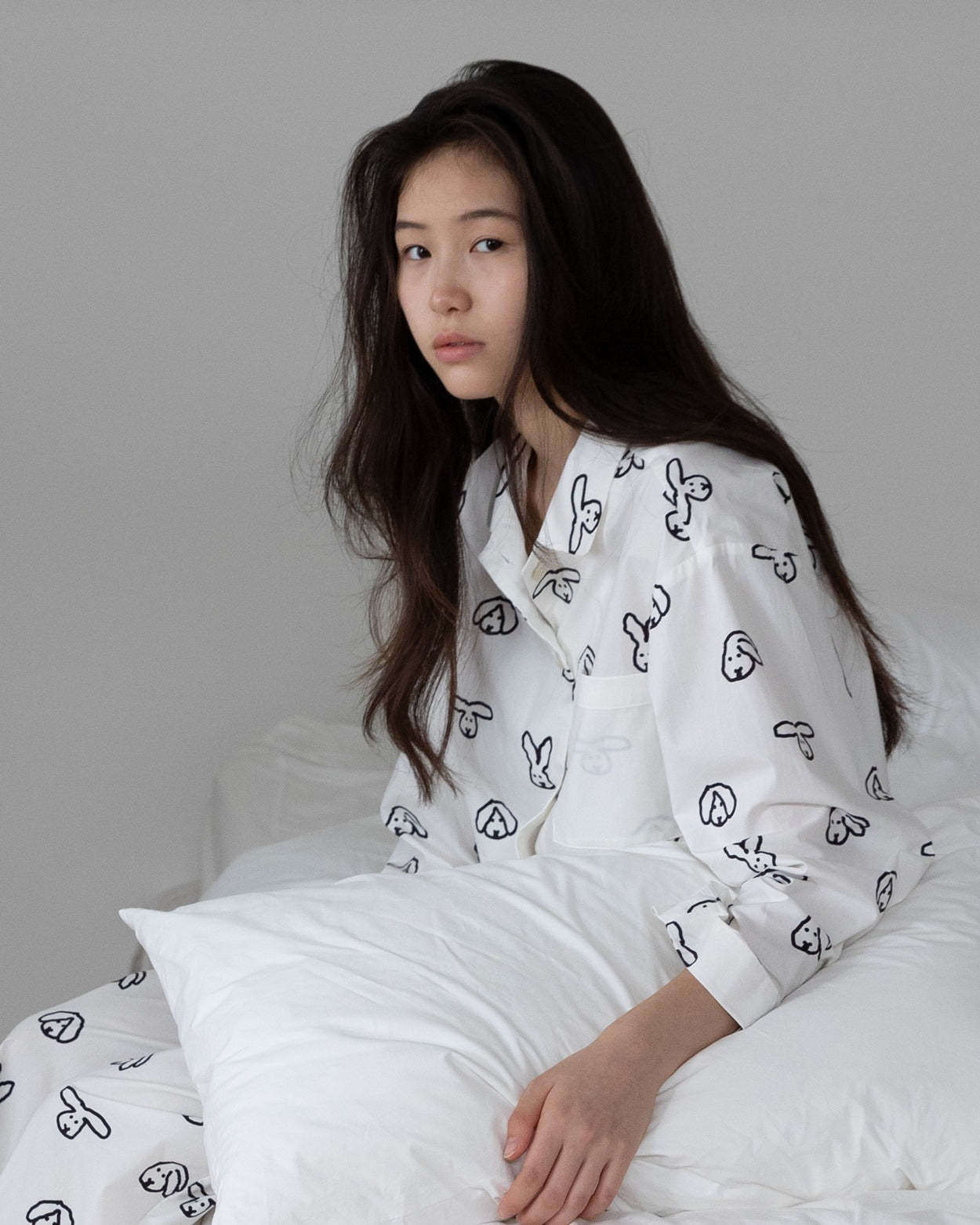 [PRE-ORDER UNTIL OCT 29] BUNNY BUNNY PAJAMA SET - IVORY