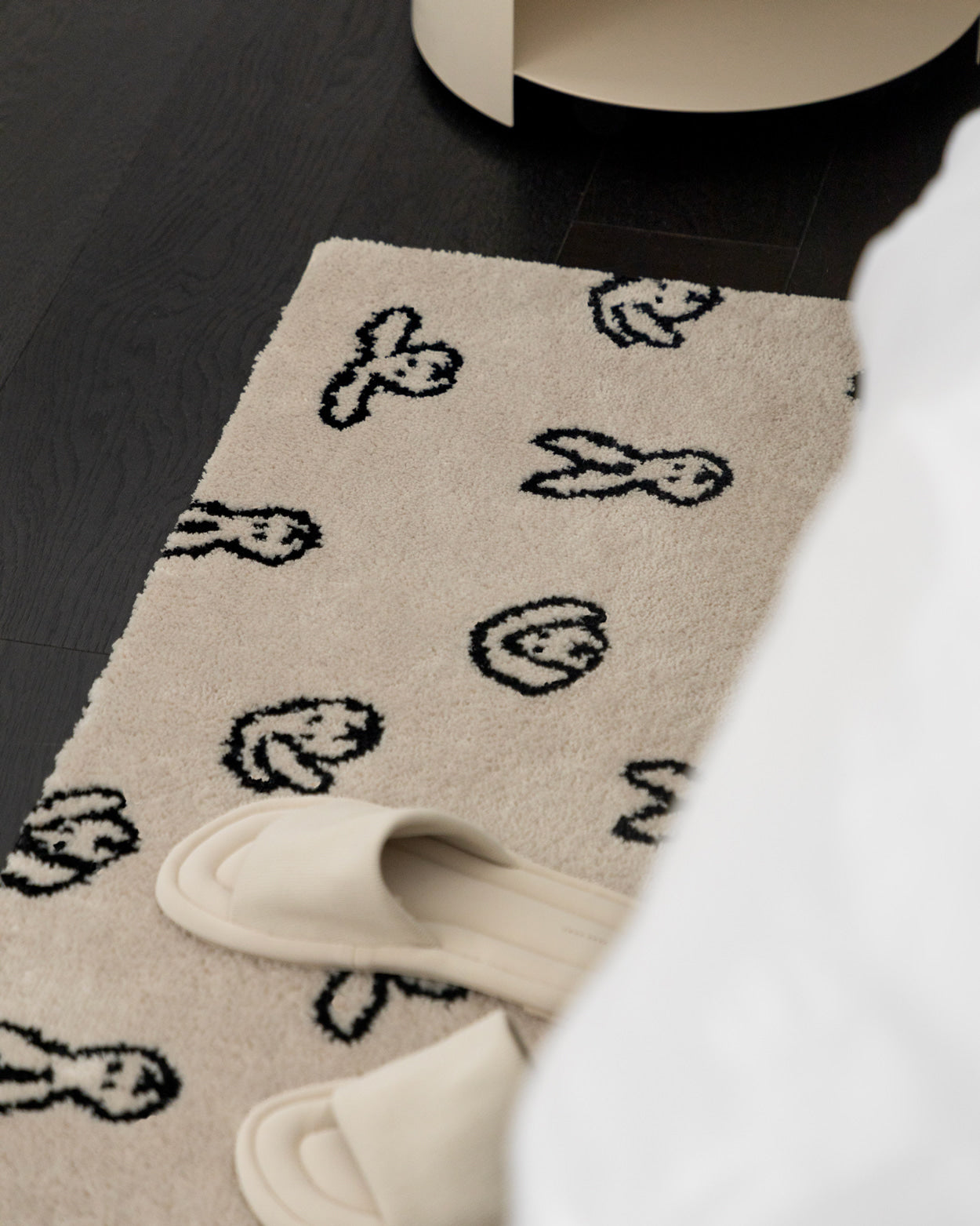 バニーバニーラグ 140x45