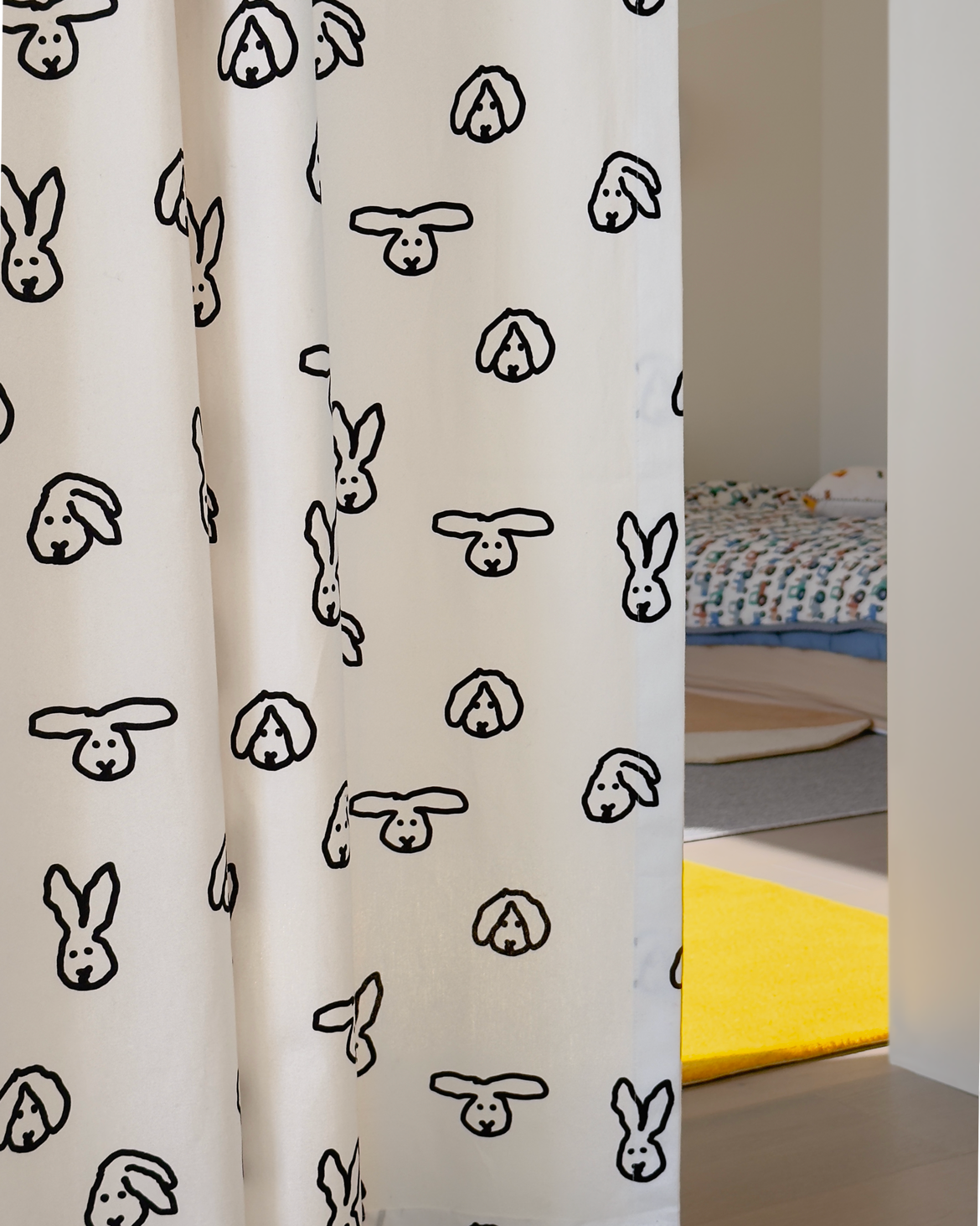 バニーバニーカーテン