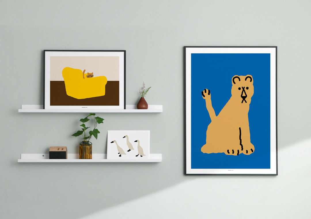 ライオネスブラウンポスター