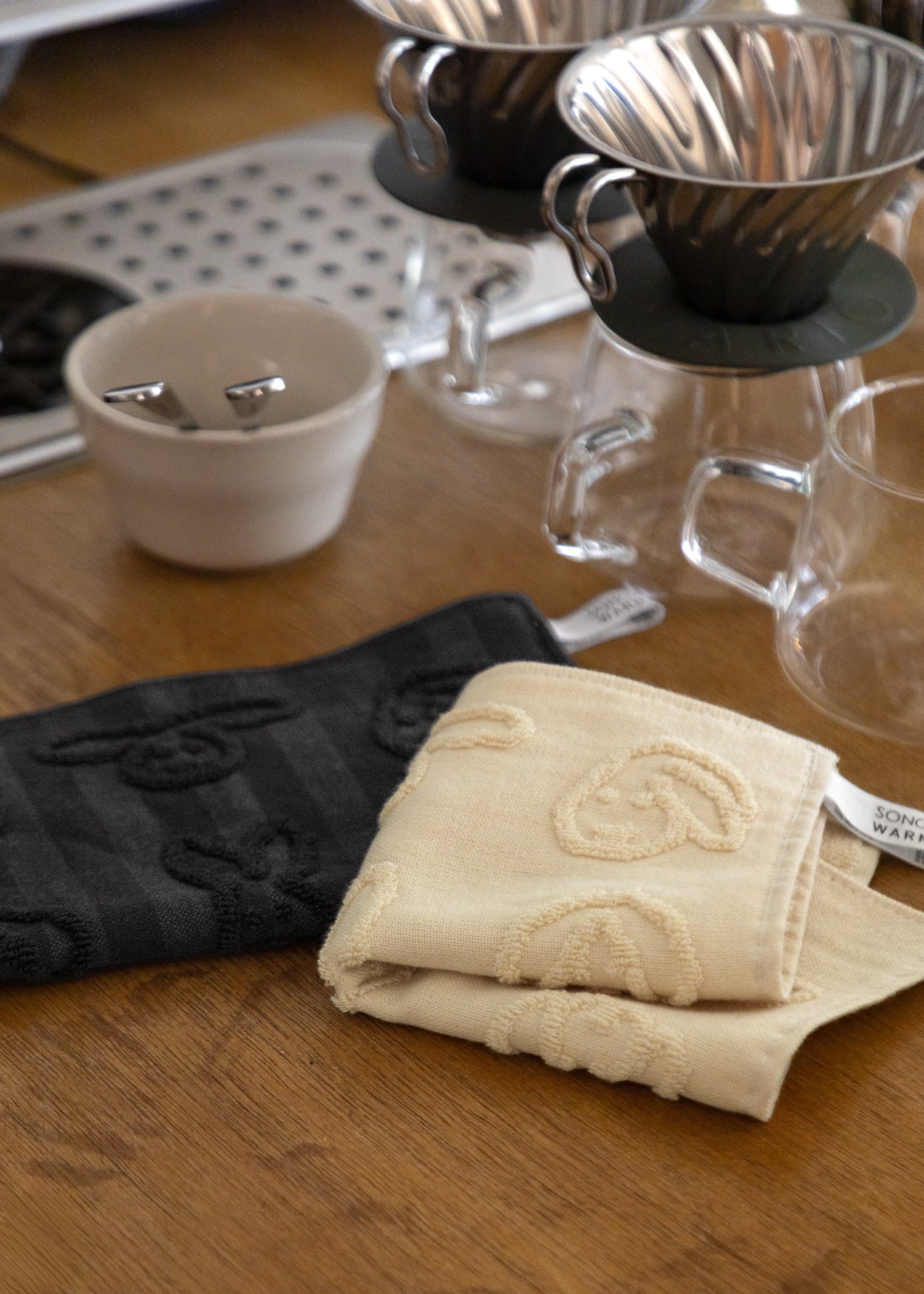 バニーバニーハンドクロス - ブラック