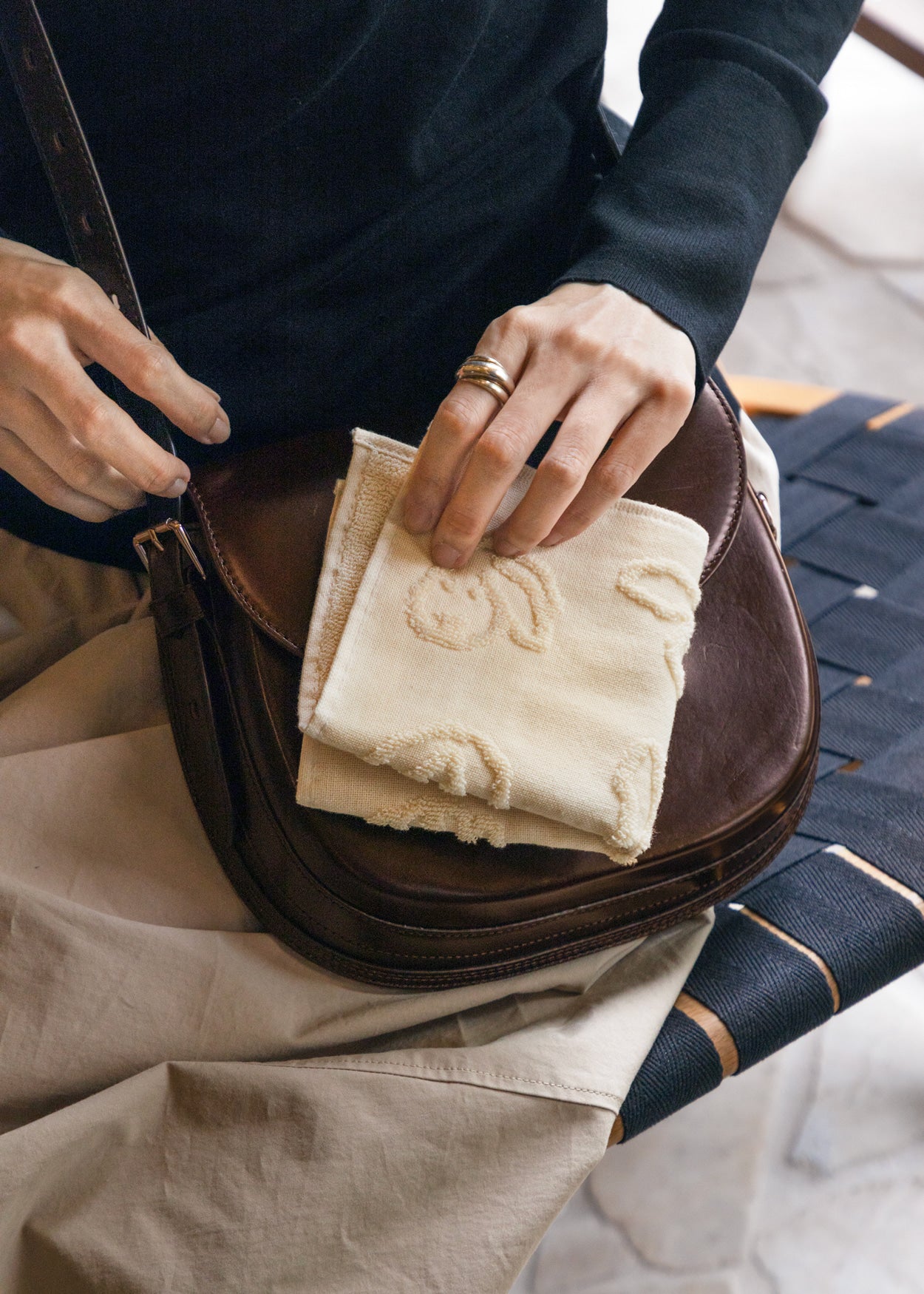 バニーバニーハンドクロス - アイボリー