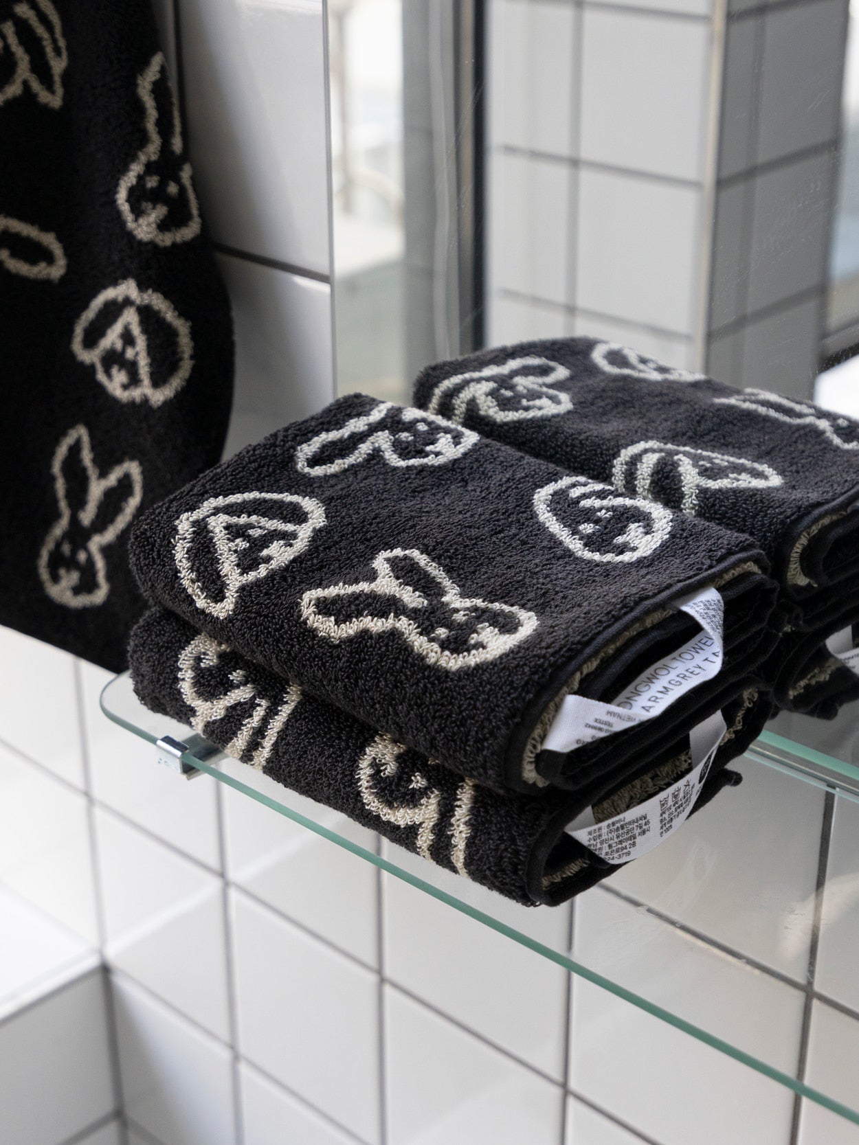 バニーバニーハンドタオル - ブラック