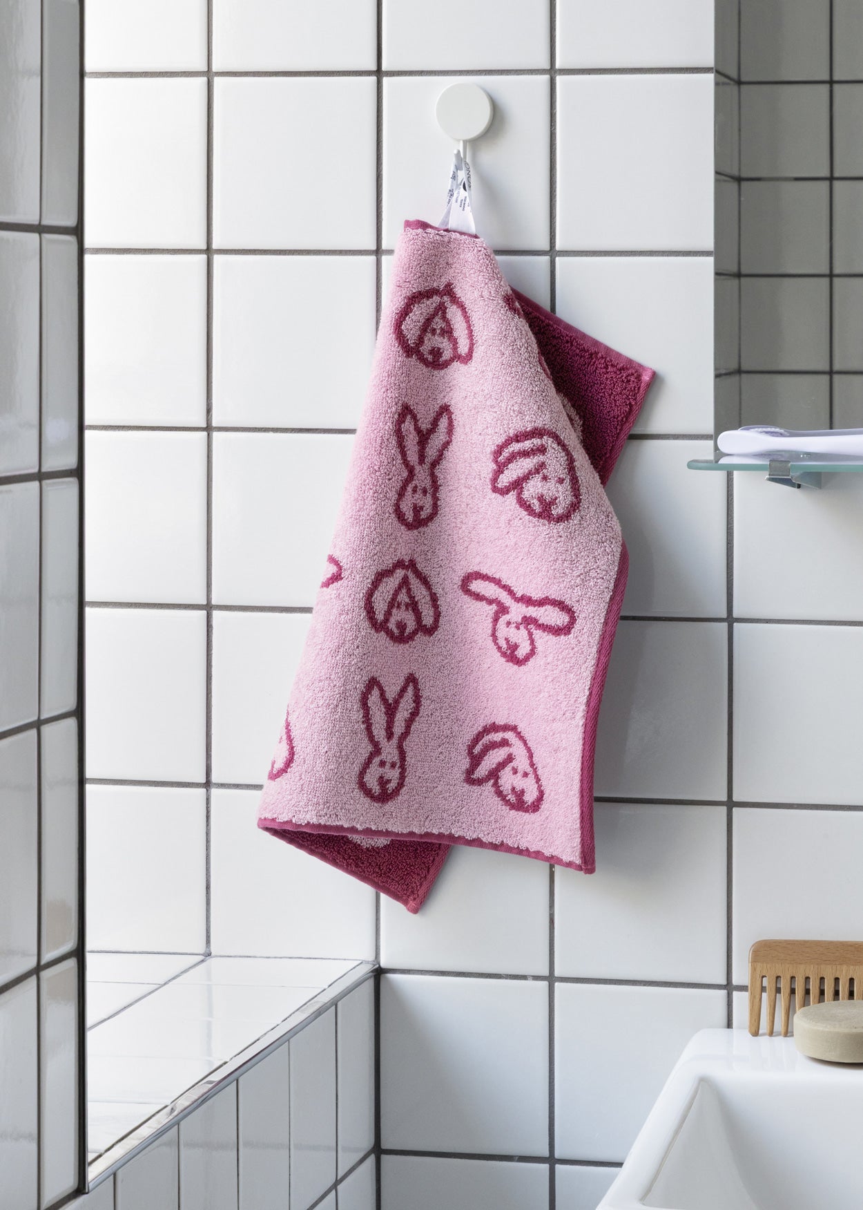 バニーバニーハンドタオル - チェリー