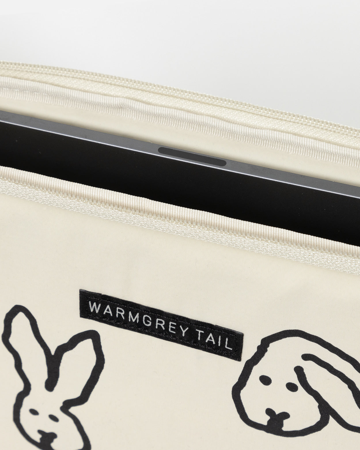 ノートパソコン/タブレット用ナイロンポーチ - バニーバニークリーム