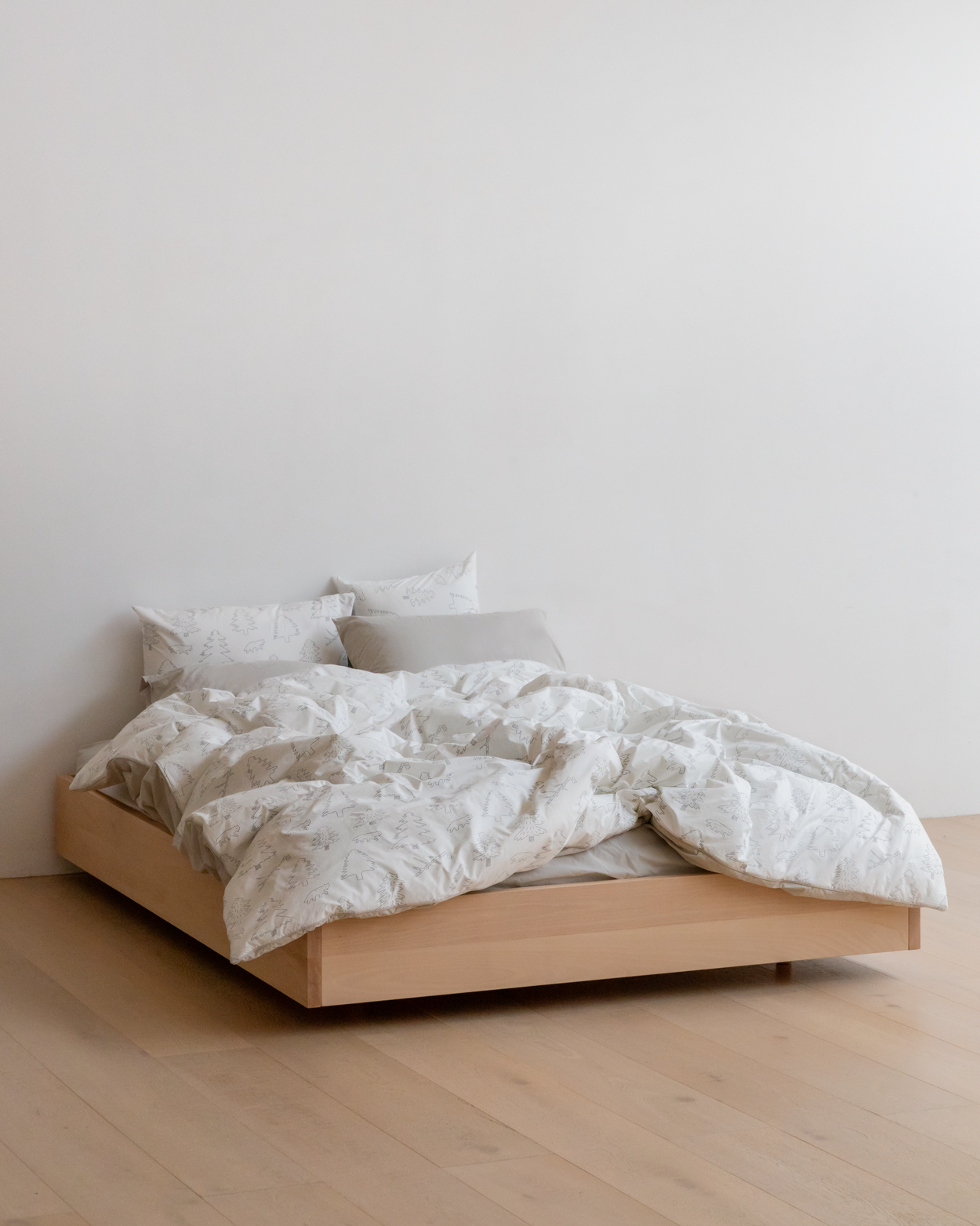 ライトグレーのフィットシーツ