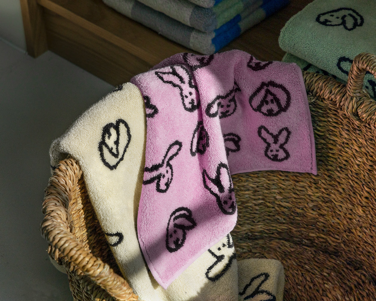 バニーバニーハンドタオル - ピンク