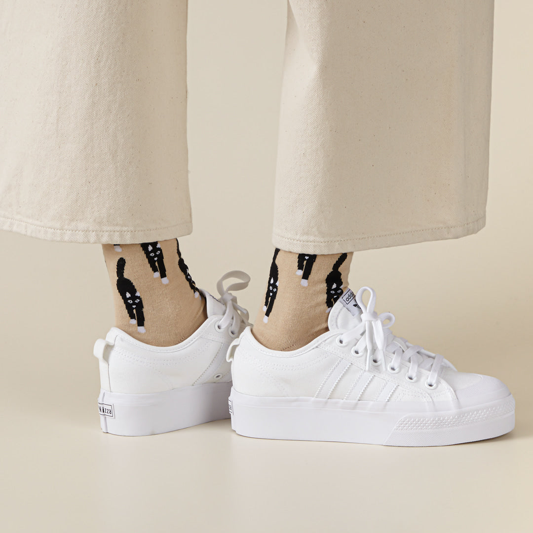 キャットカミングソックス - ベージュ