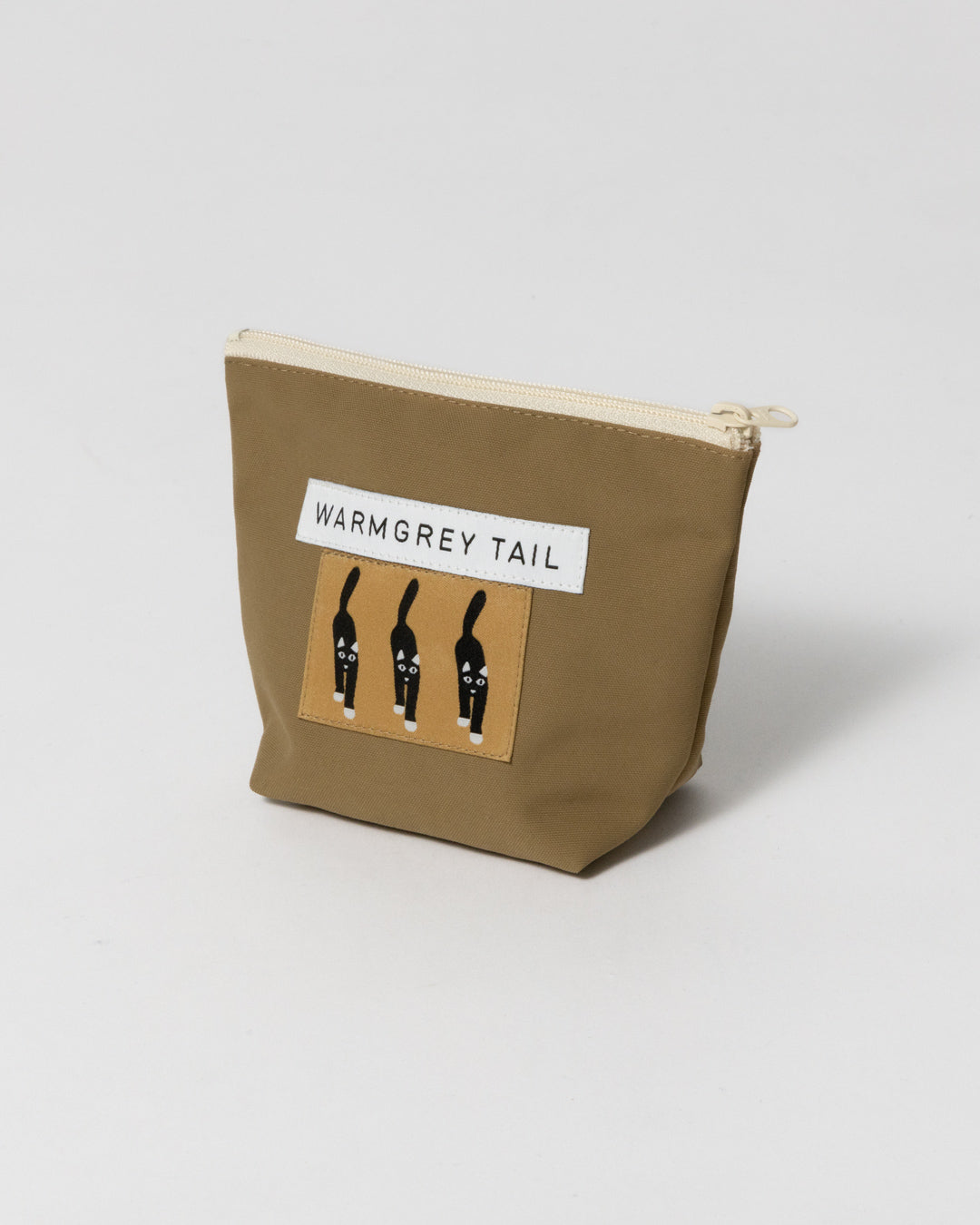 キャットカミングレーベル スタンディングポーチ キャメル (3サイズ)