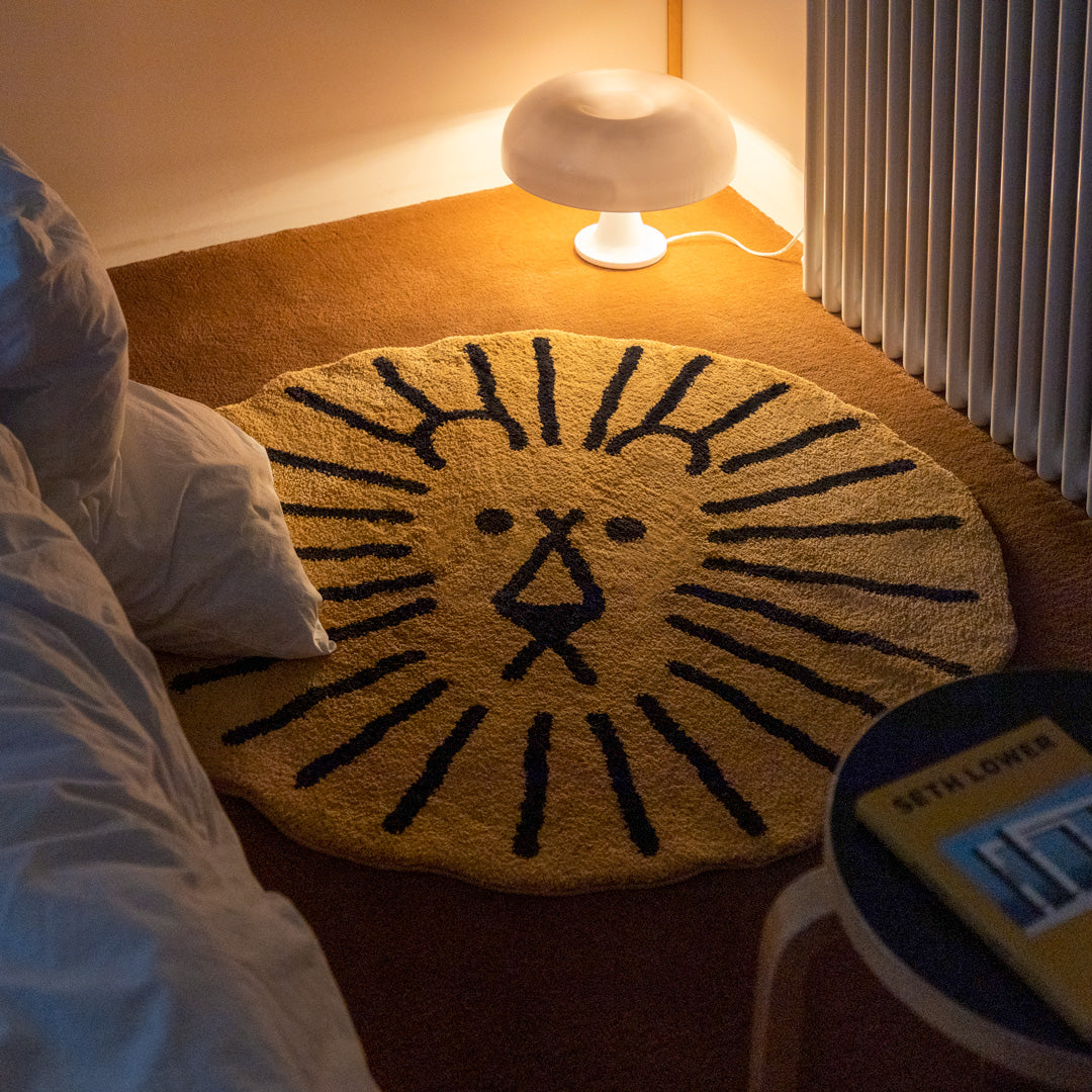 ライオンラグ - ブラウン地に黒のライン