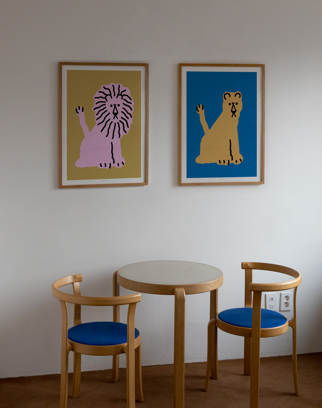 ライオネスブラウンポスター