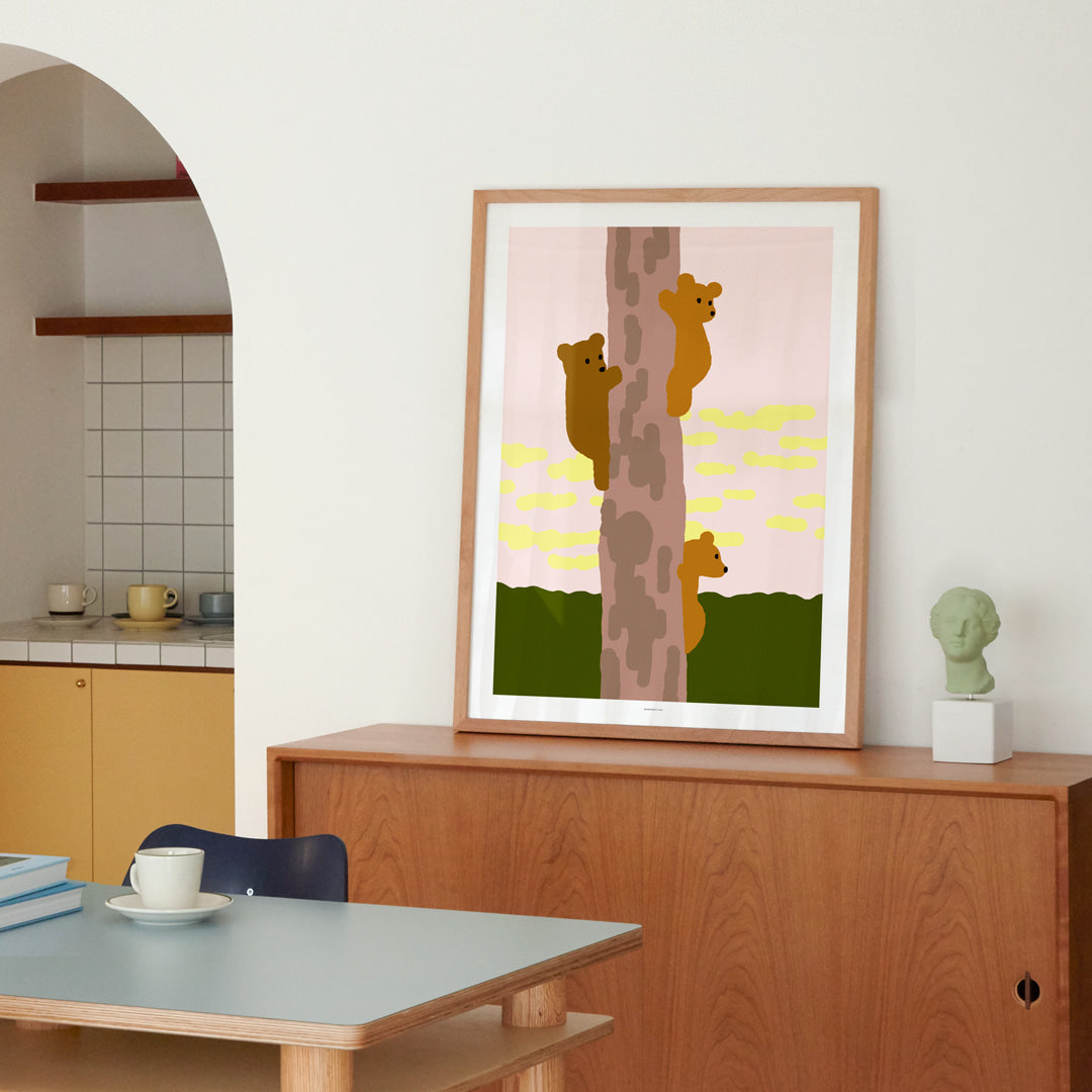 木とクマのポスター