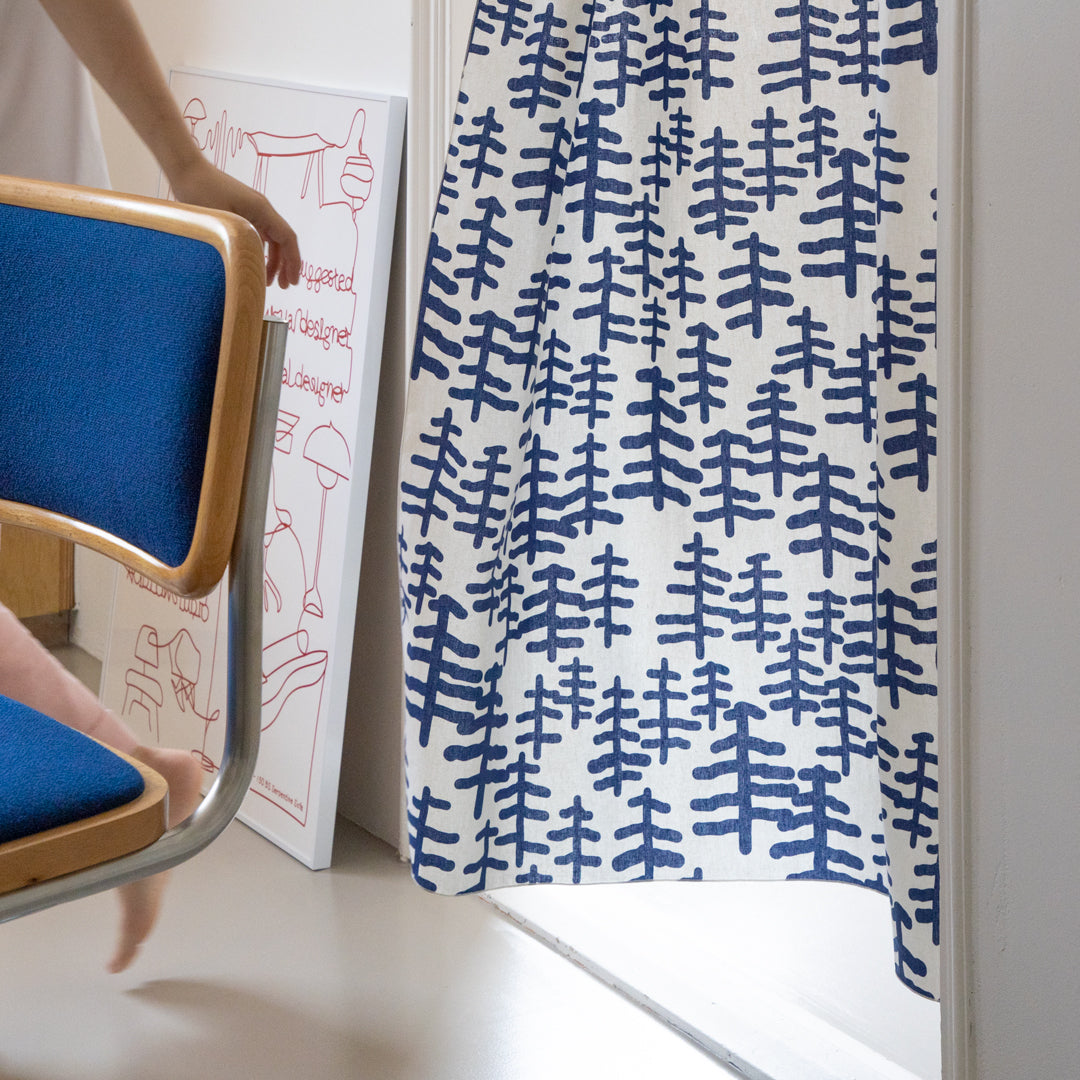 ツリー＆ツリー ドアカーテン - ネイビー